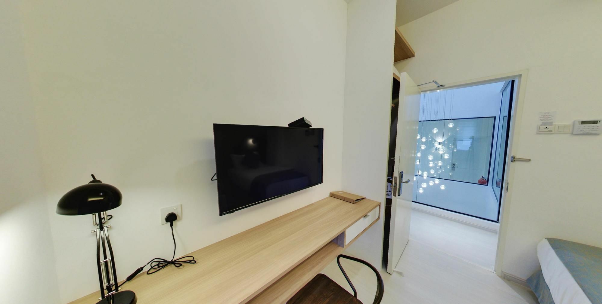 Modern Cave Boutique Stay Malacca Екстер'єр фото