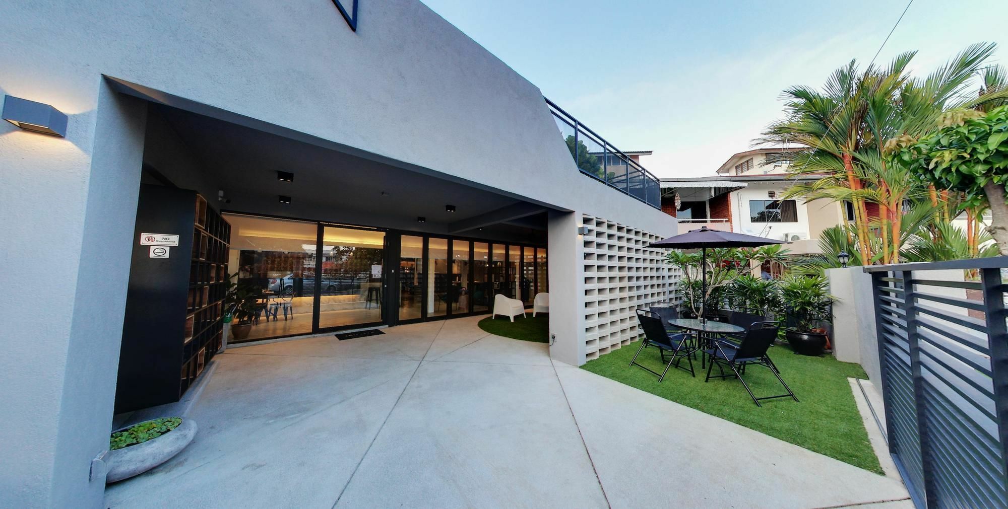 Modern Cave Boutique Stay Malacca Екстер'єр фото