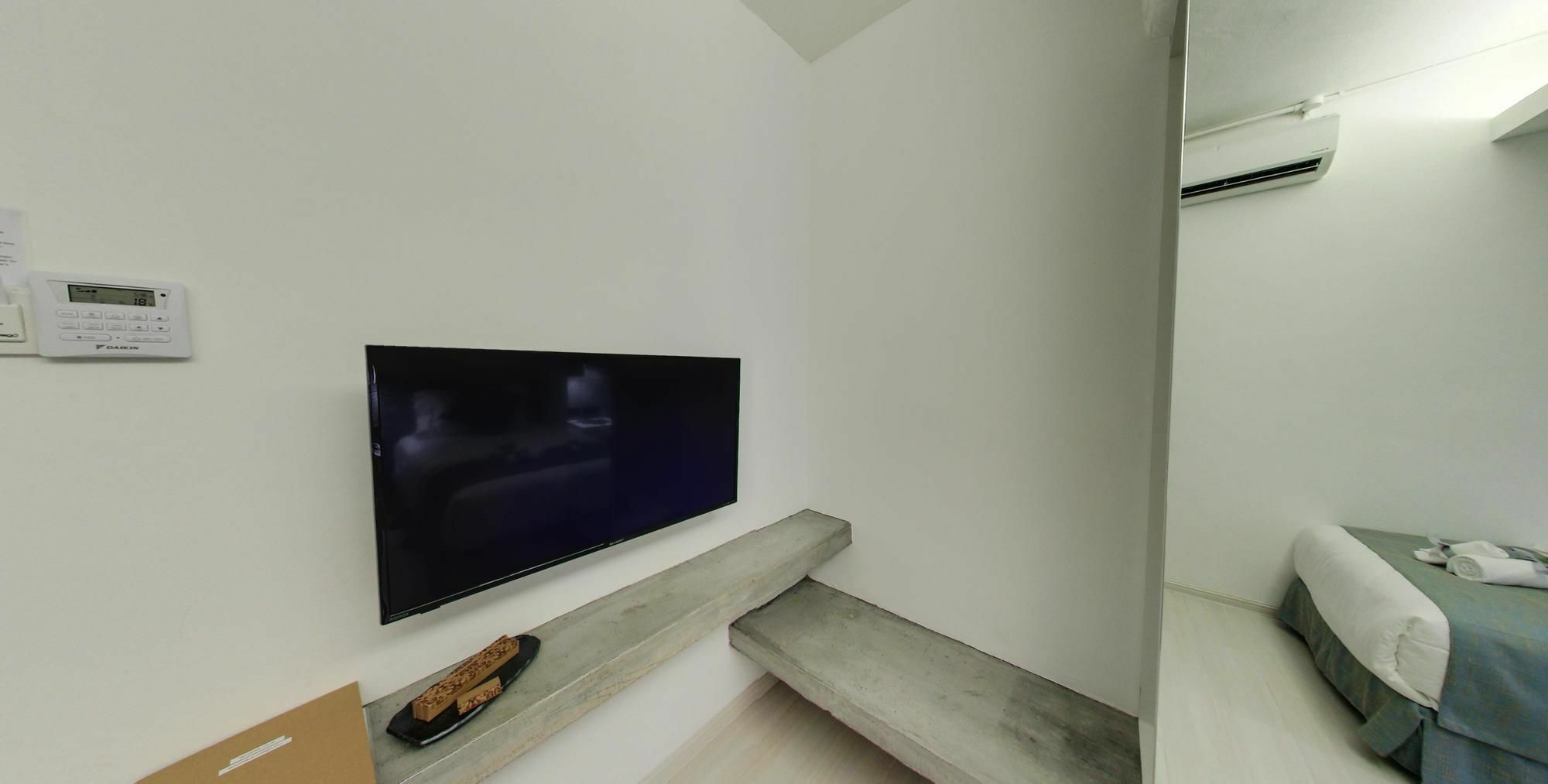Modern Cave Boutique Stay Malacca Екстер'єр фото